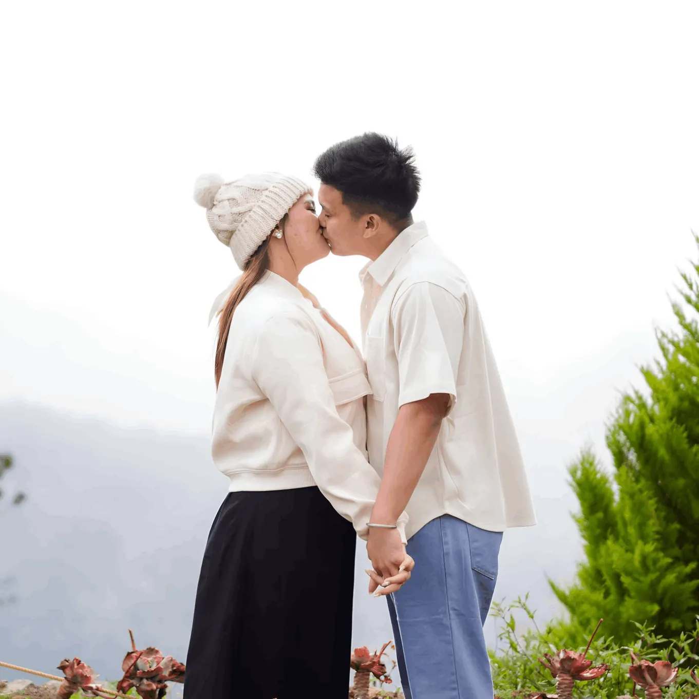 Outdoor couple photoshoot